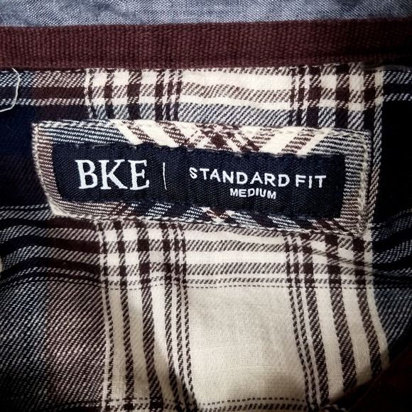 BKE Standard  FIT Men's Plaid long sleeve collared M - Picture 3 of 10